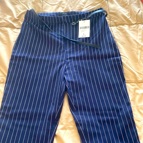 Forever 21 stripped women’s dress pants - *NWT* - Picture 1 of 3